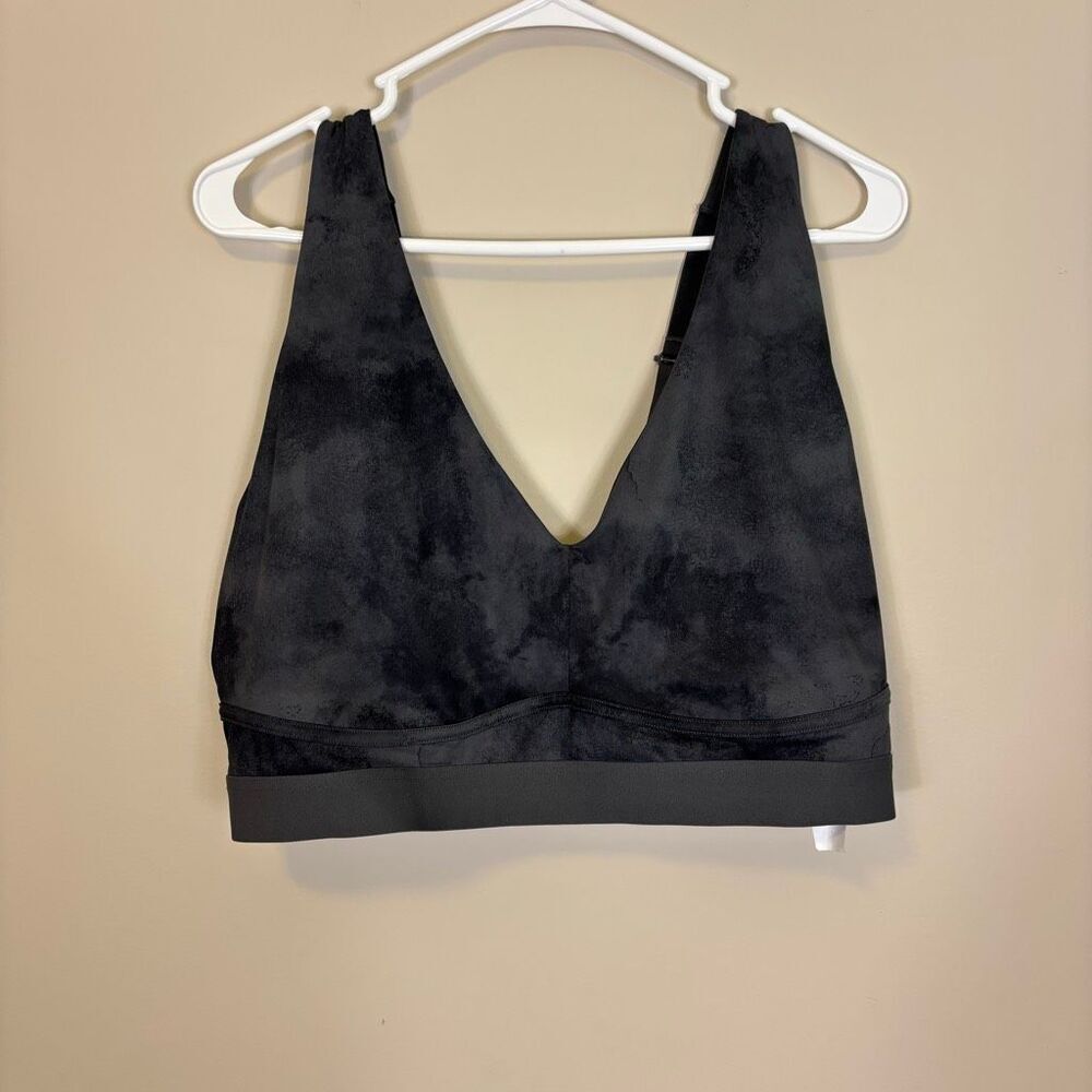 Fabletics Grey Watercolor‎ V Neck Sports Bra Size 3X